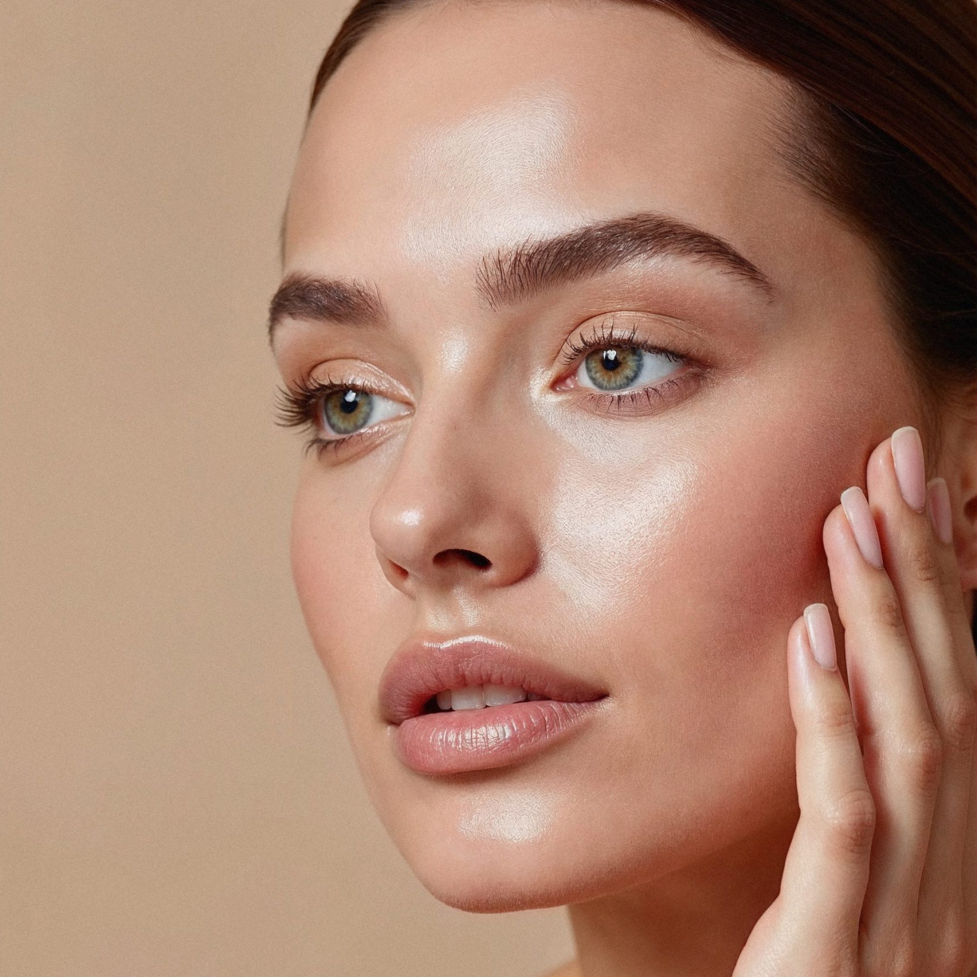 mulher bonita com pele saudável